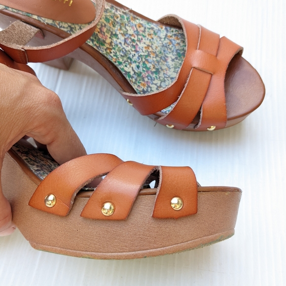 MADDEN GIRL studded faux leather platform clog sandals - Picture 7 of 10
